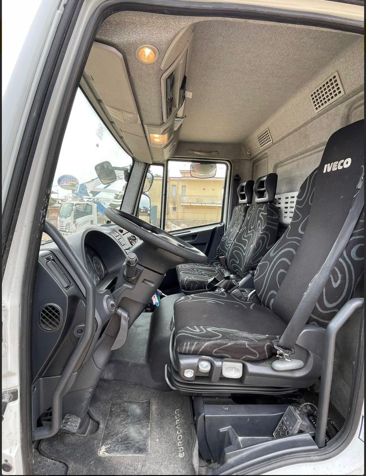 IVECO EUROCARGO 75E18 - Рефрижератор камион: снимка 4 IVECO EUROCARGO 75E18 - Рефрижератор камион: снимка 4