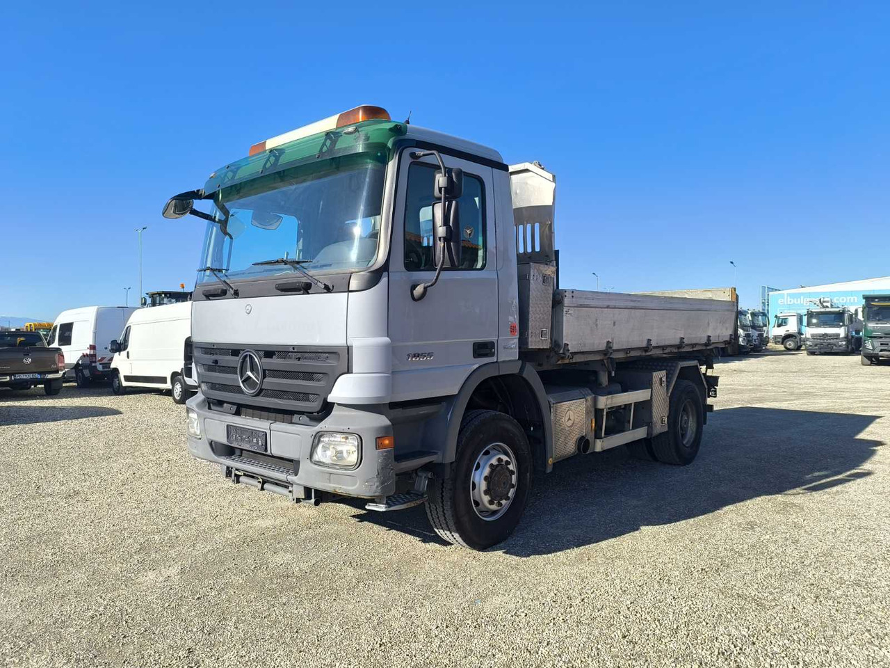 MERCEDES-BENZ Actros 1855 4X4 - Самосвал камион: снимка 3 MERCEDES-BENZ Actros 1855 4X4 - Самосвал камион: снимка 3