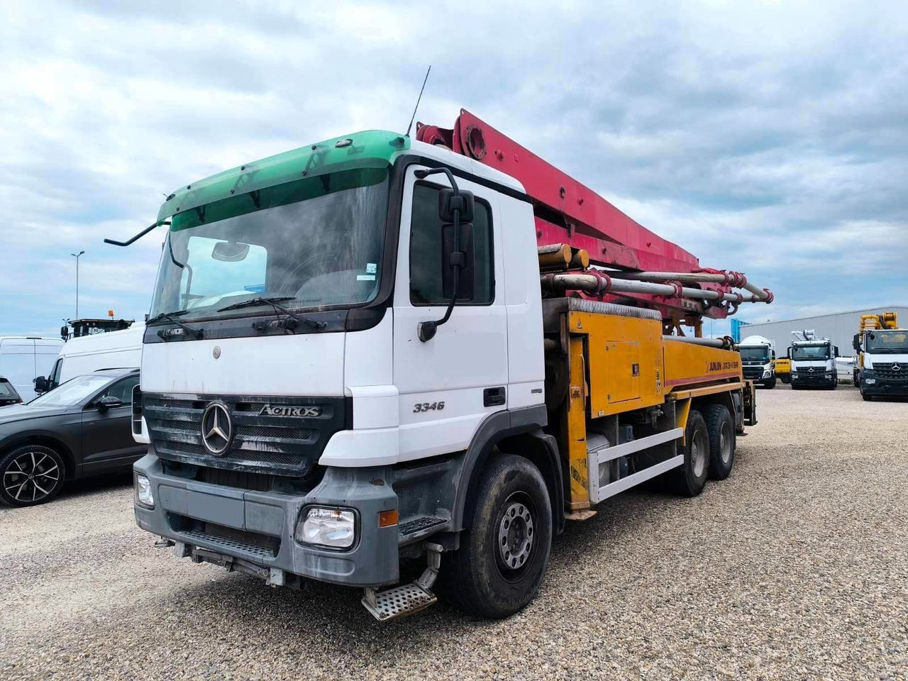 Mercedes-Benz ACTROS 3341 JUNJIN JXR 38-4 - Бетон помпа: снимка 3 Mercedes-Benz ACTROS 3341 JUNJIN JXR 38-4 - Бетон помпа: снимка 3