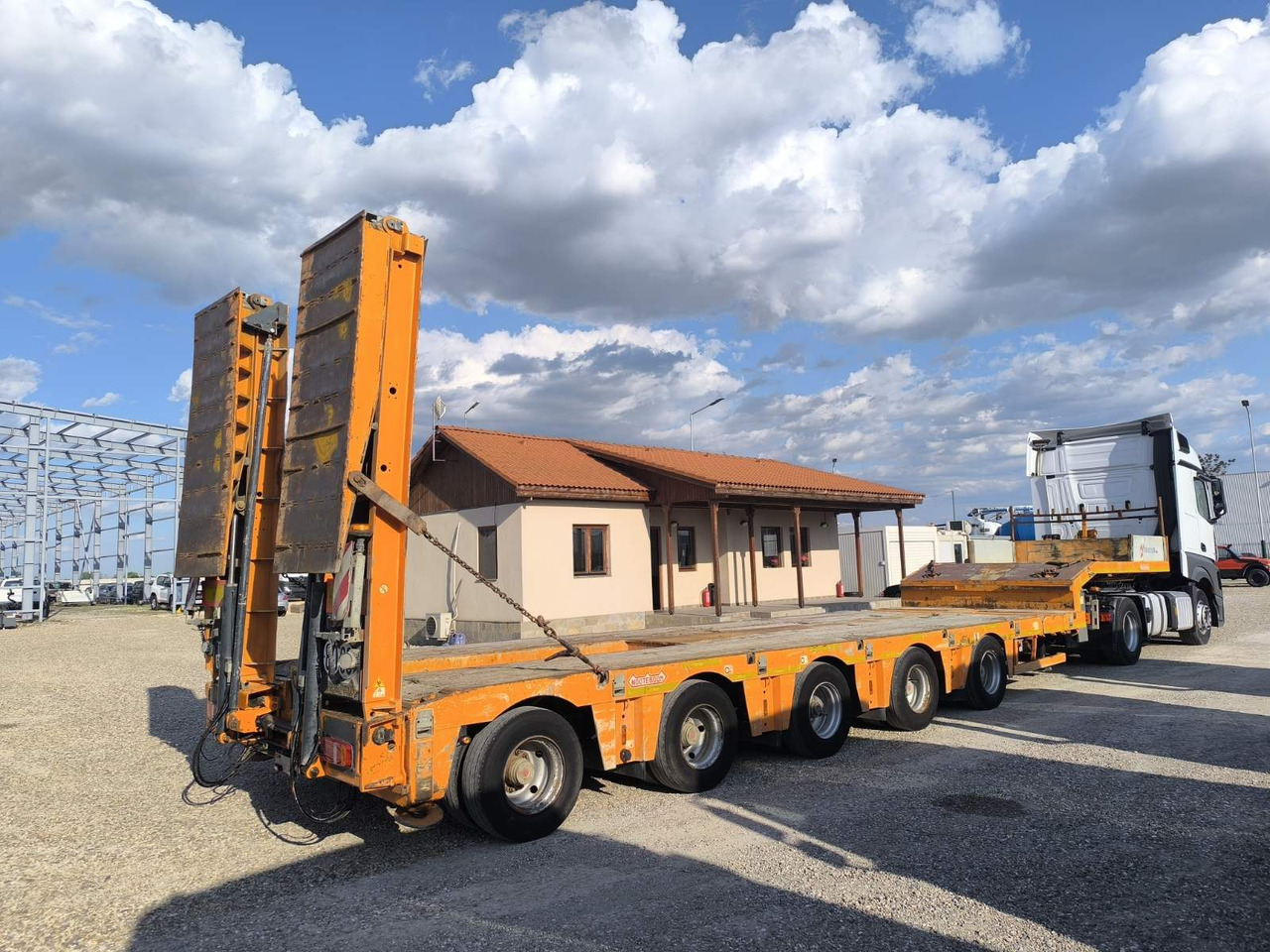 NOOTEBOOM MCO-85-05V - Нискорамна площадка полуремарке: снимка 5 NOOTEBOOM MCO-85-05V - Нискорамна площадка полуремарке: снимка 5