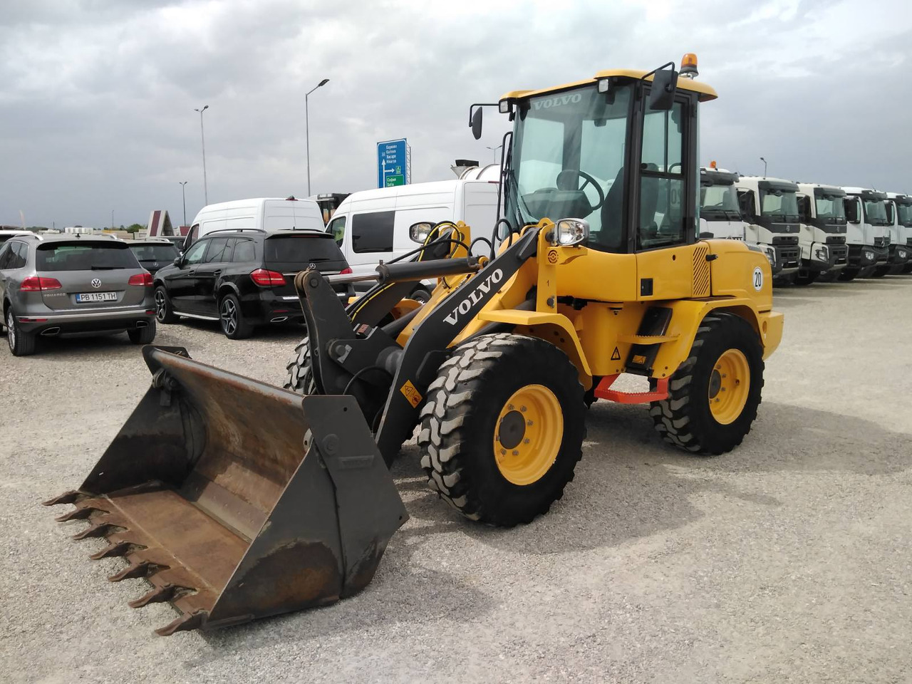 VOLVO L30G - Колесен товарач: снимка 3 VOLVO L30G - Колесен товарач: снимка 3
