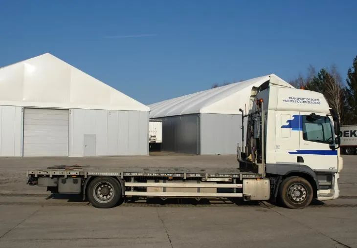 DAF CF 410 EURO 6 Laweta - Platforma super stan - Бордови камион: снимка 1 DAF CF 410 EURO 6 Laweta - Platforma super stan - Бордови камион: снимка 1