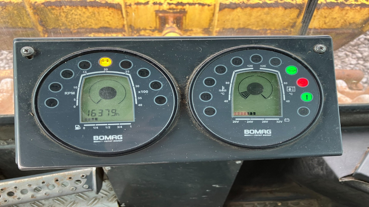 Компактор BOMAG DE BC 772 RB-2  Stage IIIa/Tier 3: снимка 10 Компактор BOMAG DE BC 772 RB-2  Stage IIIa/Tier 3: снимка 10