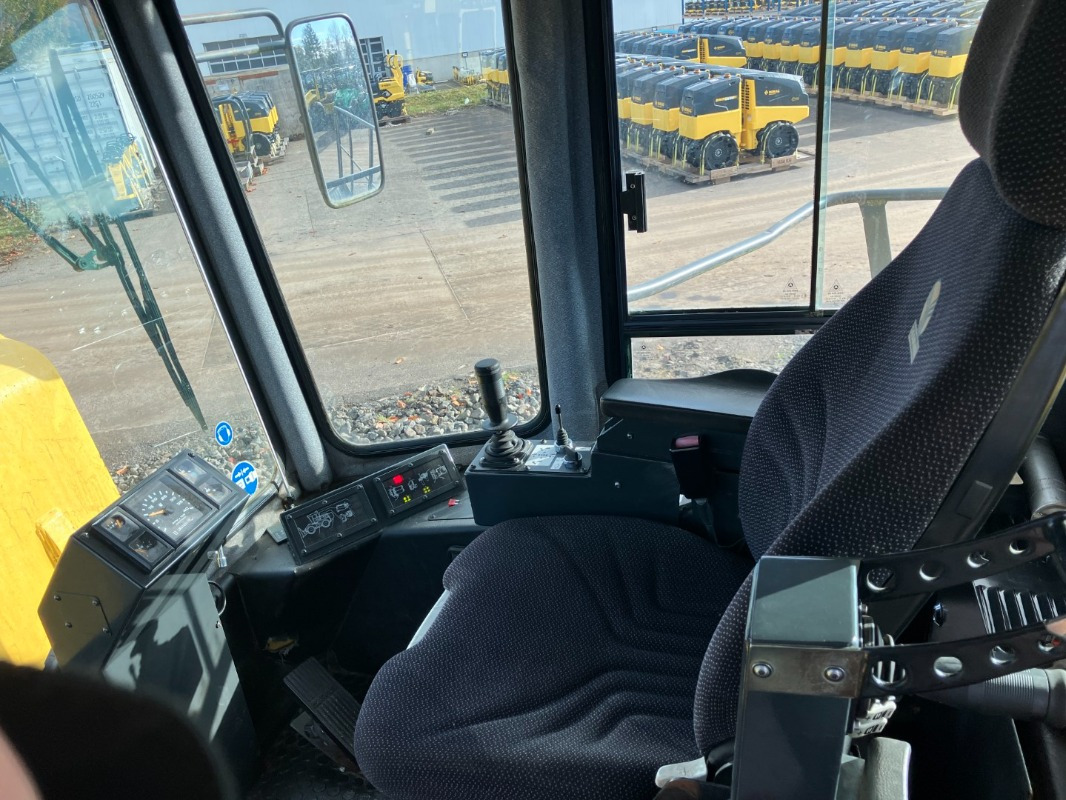 BOMAG DE BC 772 RS - Компактор: снимка 5 BOMAG DE BC 772 RS - Компактор: снимка 5