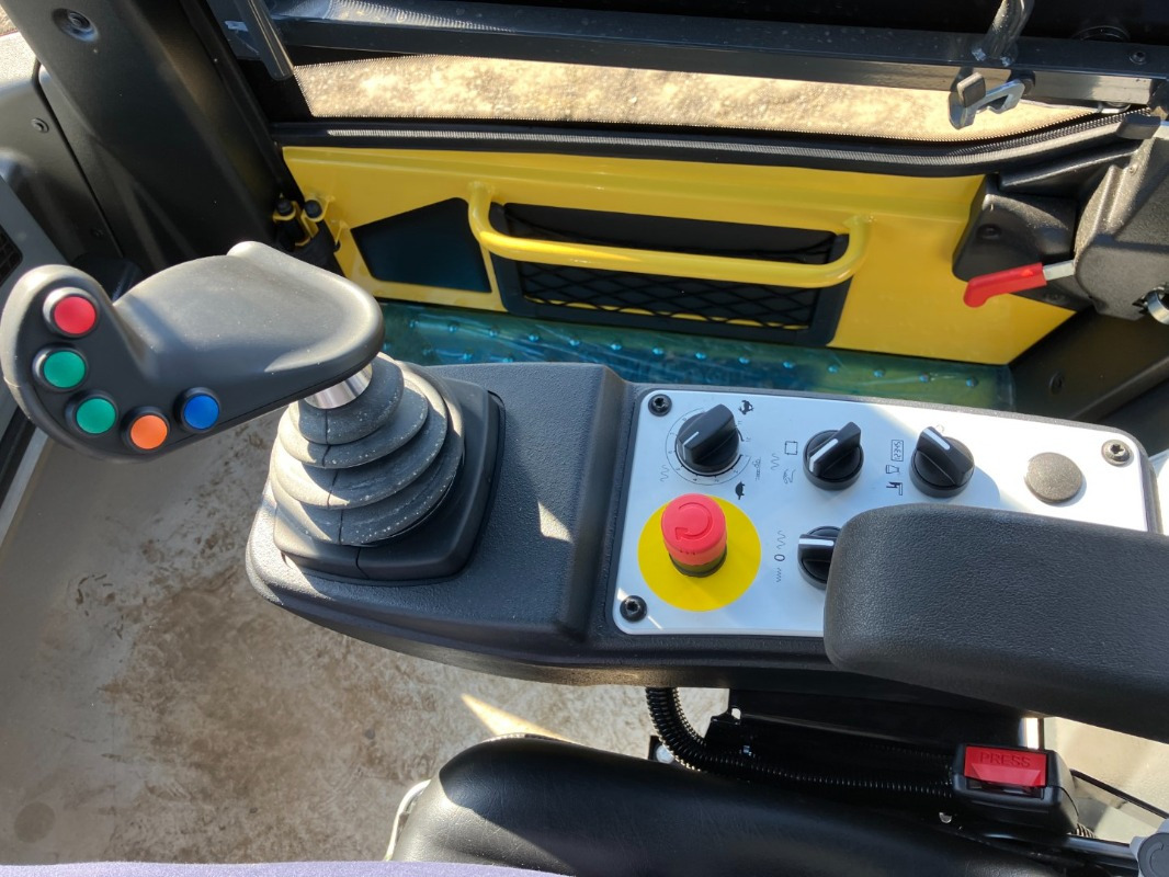 Пътен валяк BOMAG DE BW 141 AD-50  Stage IIIa / Tier3: снимка 7