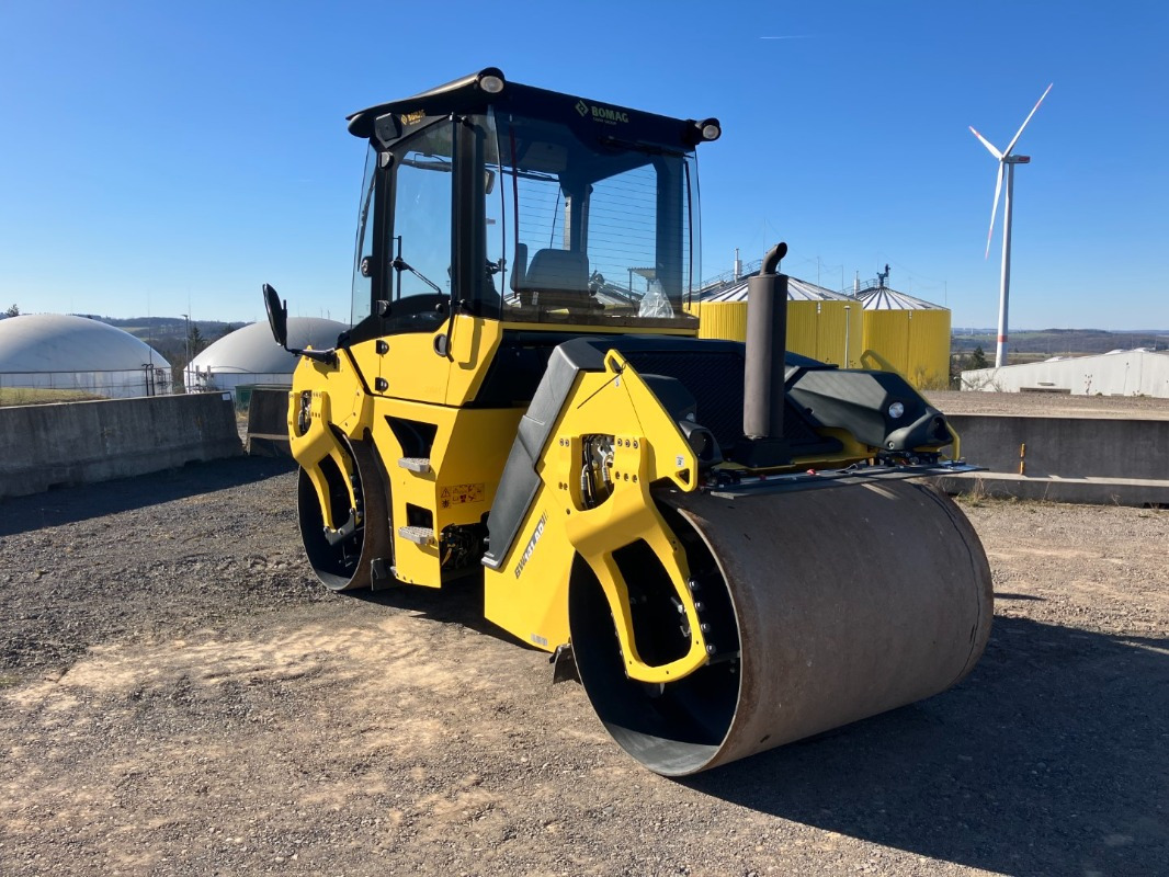 Пътен валяк BOMAG DE BW 141 AD-50  Stage IIIa / Tier3: снимка 24