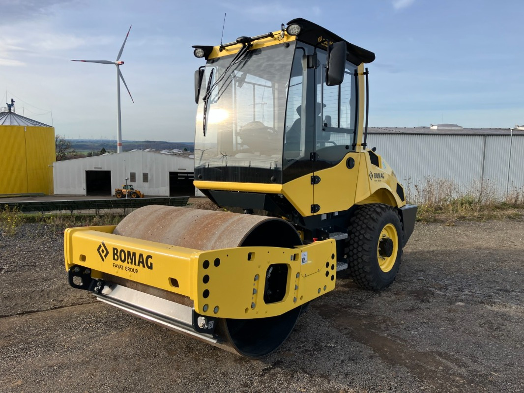 BOMAG DE BW 145 D-5 PL - Валяк: снимка 1 BOMAG DE BW 145 D-5 PL - Валяк: снимка 1