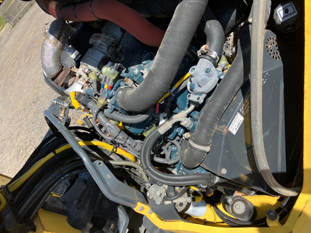 BOMAG DE BW 161 AD-5  Stage IIIb/Tier 4i - Пътен валяк: снимка 3 BOMAG DE BW 161 AD-5  Stage IIIb/Tier 4i - Пътен валяк: снимка 3