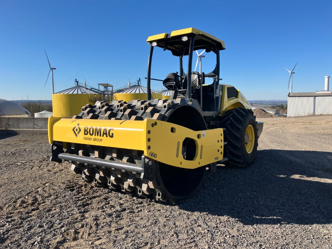BOMAG DE BW 211 DH-5 Stage IV/TIER4f - Компактор: снимка 1 BOMAG DE BW 211 DH-5 Stage IV/TIER4f - Компактор: снимка 1