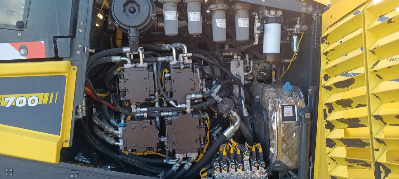 BOMAG IT BF 700 C-2 S500 Stage IV/Tier 4f - Асфалтополагач: снимка 3 BOMAG IT BF 700 C-2 S500 Stage IV/Tier 4f - Асфалтополагач: снимка 3