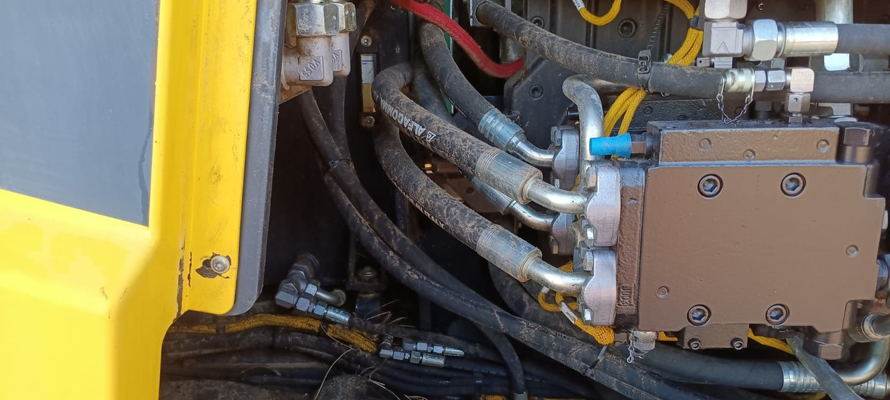 BOMAG IT BF 700 C-2 S500 Stage IV/Tier 4f - Асфалтополагач: снимка 2 BOMAG IT BF 700 C-2 S500 Stage IV/Tier 4f - Асфалтополагач: снимка 2