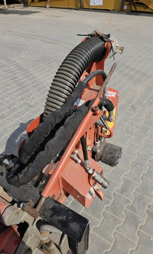 Машина за бетон Ditch Witch MicroTrench MT6 piła pod światłowód do cięcia asfaltu/betonu: снимка 7