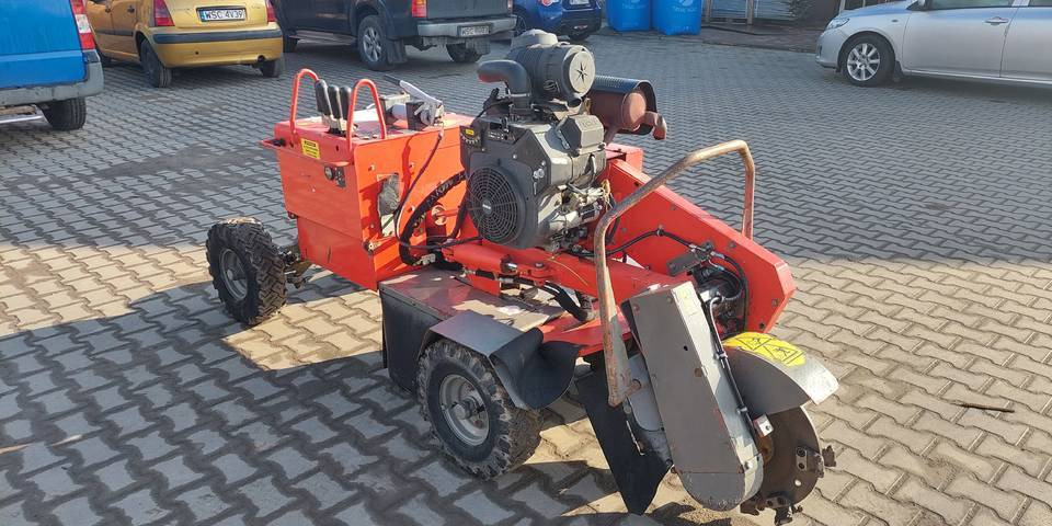 Frezarka do pni Vermeer SC252 - Приставка за изкореняване на дънери: снимка 4 Frezarka do pni Vermeer SC252 - Приставка за изкореняване на дънери: снимка 4
