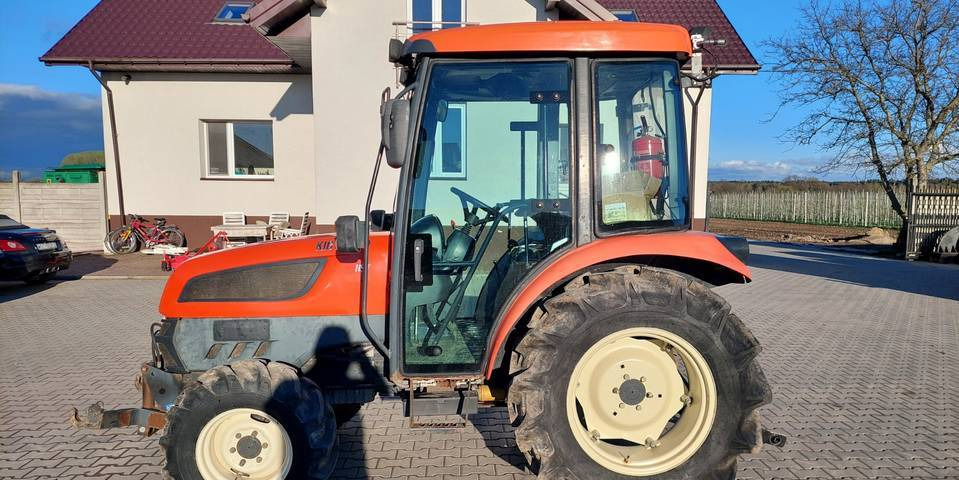 Kioti EX50 HST 50KM klimatyzacja przedni TUZ - Трактор: снимка 1 Kioti EX50 HST 50KM klimatyzacja przedni TUZ - Трактор: снимка 1