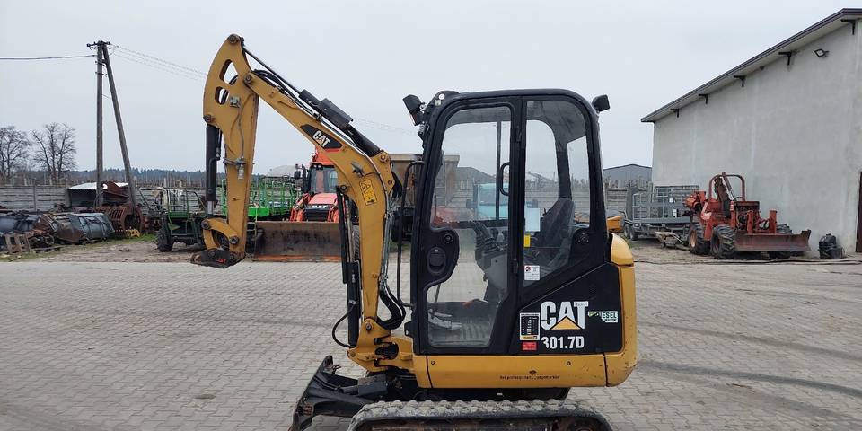 Minikoparka CAT 301.7D 2016 rok 1622h rozsuwane podwozie - Верижен багер: снимка 1 Minikoparka CAT 301.7D 2016 rok 1622h rozsuwane podwozie - Верижен багер: снимка 1