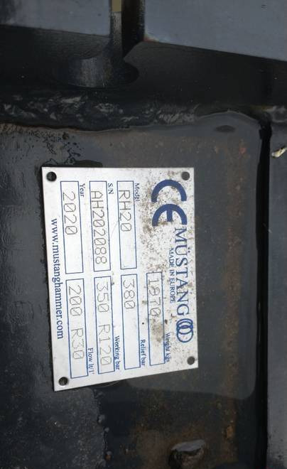 Nowa szczęka krusząca Mustang RH20 obrotowa do koparki 18-30 - Хидравлична ножица за Строителна техника: снимка 4 Nowa szczęka krusząca Mustang RH20 obrotowa do koparki 18-30 - Хидравлична ножица за Строителна техника: снимка 4