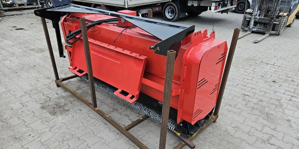 Nowy mulcher leśny GIYI bęben 181 cm 50 zębów Bobcat mini ładowarka - Горски мулчер: снимка 4 Nowy mulcher leśny GIYI bęben 181 cm 50 zębów Bobcat mini ładowarka - Горски мулчер: снимка 4