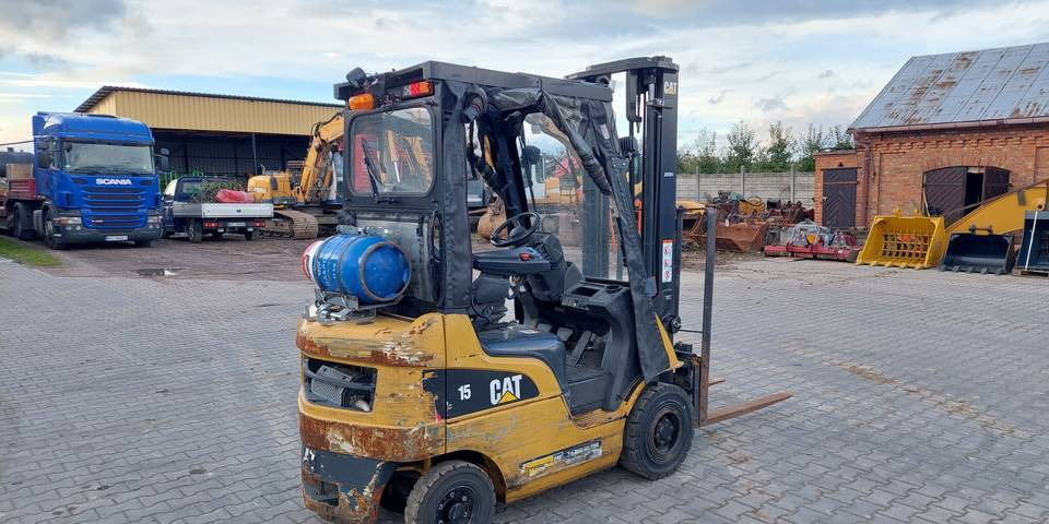 Wózek widłowy Caterpillar GP15N 1,5t pozycjoner, przesuw CAT - Газокар: снимка 4 Wózek widłowy Caterpillar GP15N 1,5t pozycjoner, przesuw CAT - Газокар: снимка 4