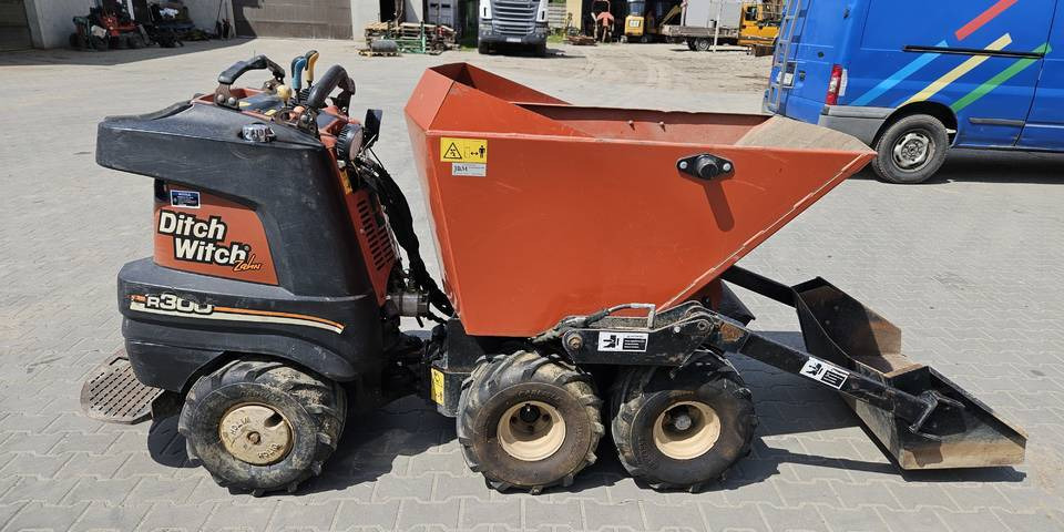 Wozidło samozaładowcze Ditch Witch R300 koparka łańcuchowa - Мини самосвал: снимка 5 Wozidło samozaładowcze Ditch Witch R300 koparka łańcuchowa - Мини самосвал: снимка 5