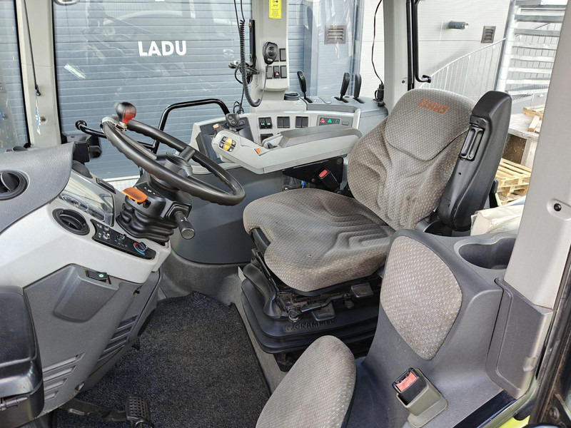 Лизинг на Claas Axion 840 Cmatic Claas Axion 840 Cmatic: снимка 11