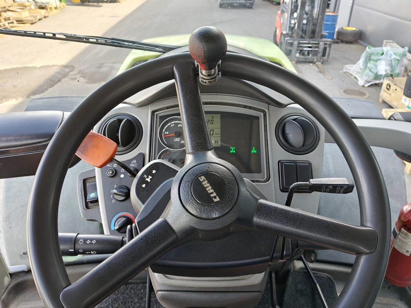 Лизинг на Claas Axion 840 Cmatic Claas Axion 840 Cmatic: снимка 13