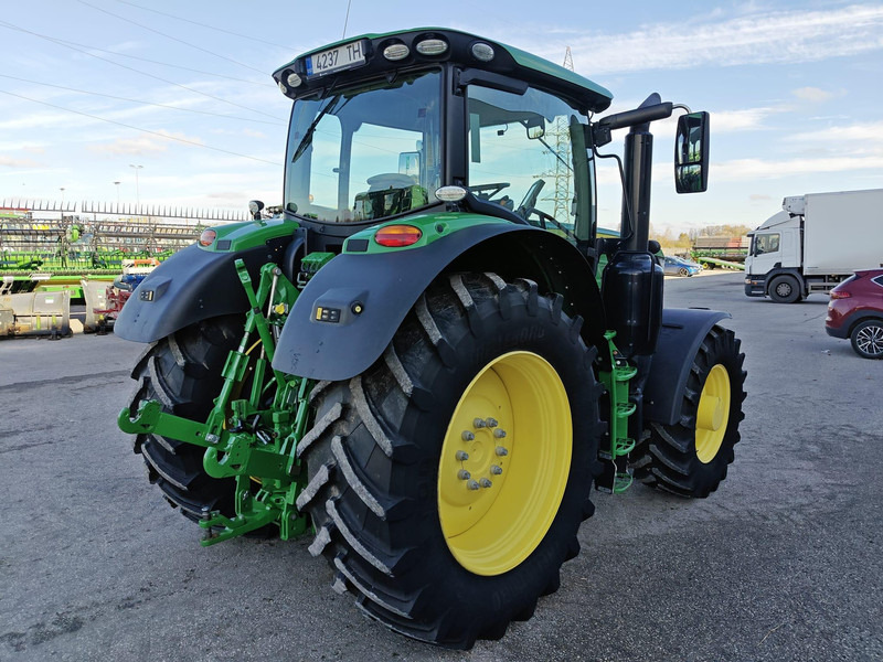 John Deere 6215R Autopowr - Трактор: снимка 3 John Deere 6215R Autopowr - Трактор: снимка 3