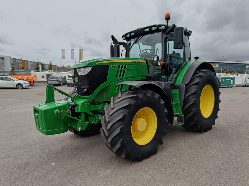 John Deere 6215R - Трактор: снимка 3 John Deere 6215R - Трактор: снимка 3