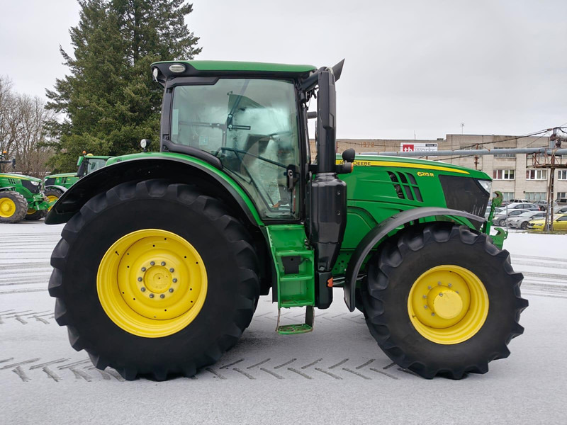 John Deere 6215R - Трактор: снимка 2 John Deere 6215R - Трактор: снимка 2