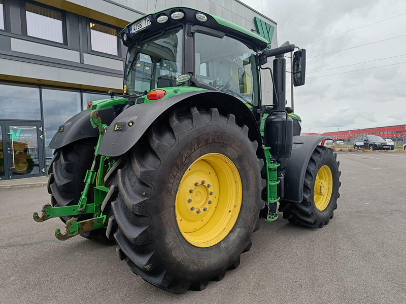 John Deere 6215R - Трактор: снимка 3 John Deere 6215R - Трактор: снимка 3