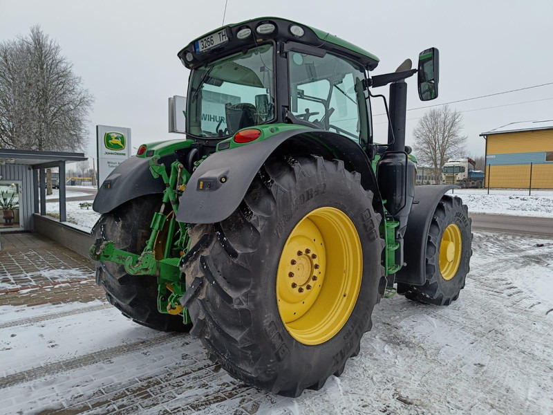 John Deere 6215R - Трактор: снимка 3 John Deere 6215R - Трактор: снимка 3