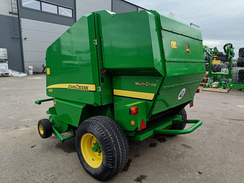 John Deere 623N - Рулонна сламопреса: снимка 2 John Deere 623N - Рулонна сламопреса: снимка 2