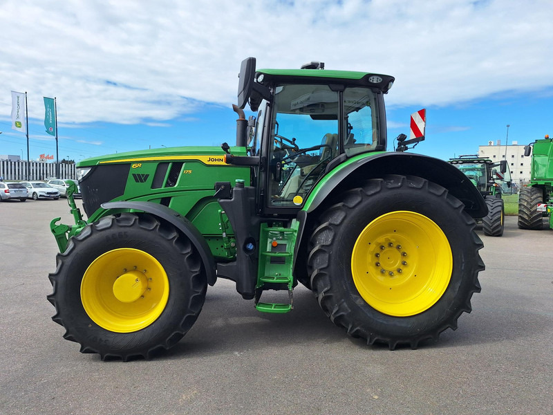 John Deere 6R 175 - Трактор: снимка 4 John Deere 6R 175 - Трактор: снимка 4