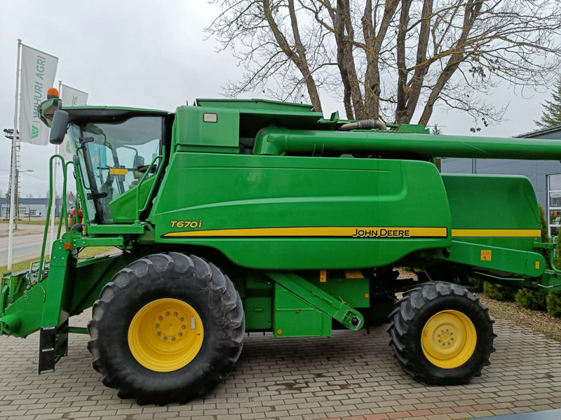 John Deere T670 i - Зърнокомбайн: снимка 4 John Deere T670 i - Зърнокомбайн: снимка 4