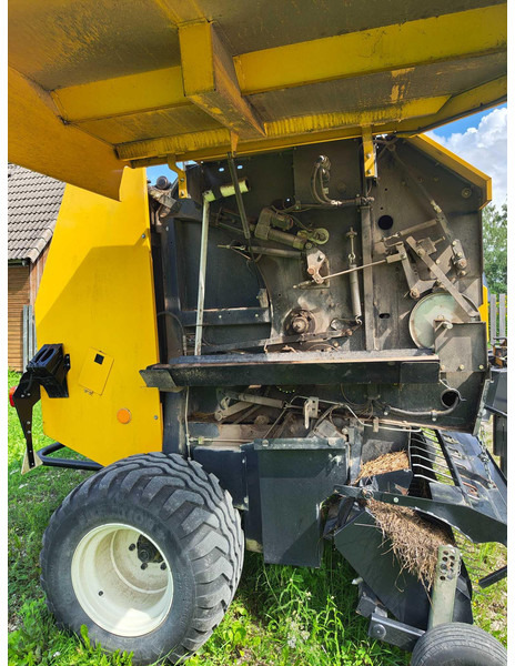 New Holland BR 6090 - Рулонна сламопреса: снимка 5 New Holland BR 6090 - Рулонна сламопреса: снимка 5