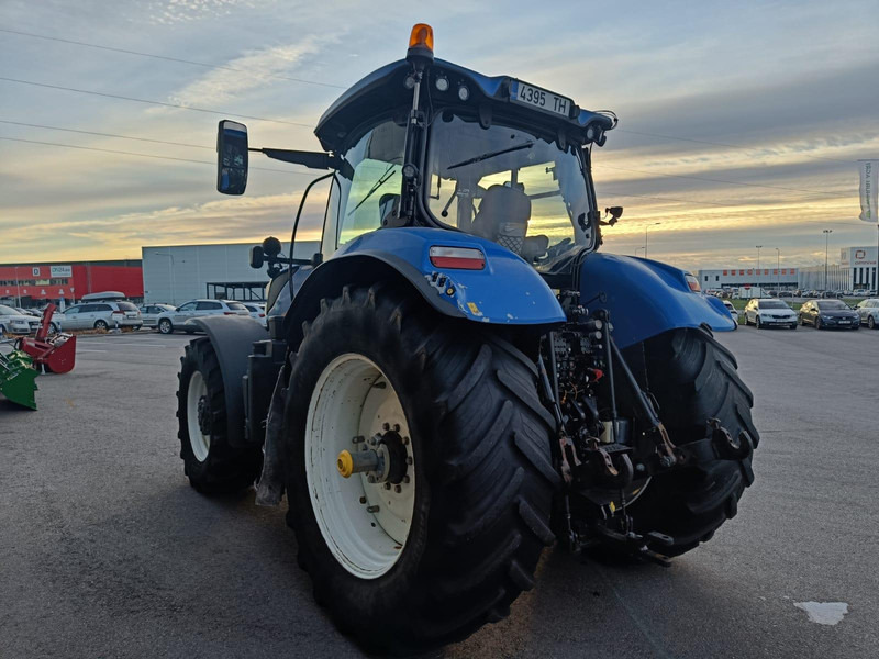 New Holland T7.270 AC - Трактор: снимка 5 New Holland T7.270 AC - Трактор: снимка 5