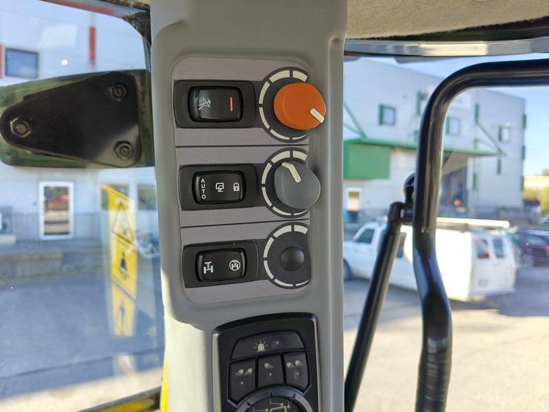 Лизинг на Valtra S353 Valtra S353: снимка 15 Лизинг на Valtra S353 Valtra S353: снимка 15