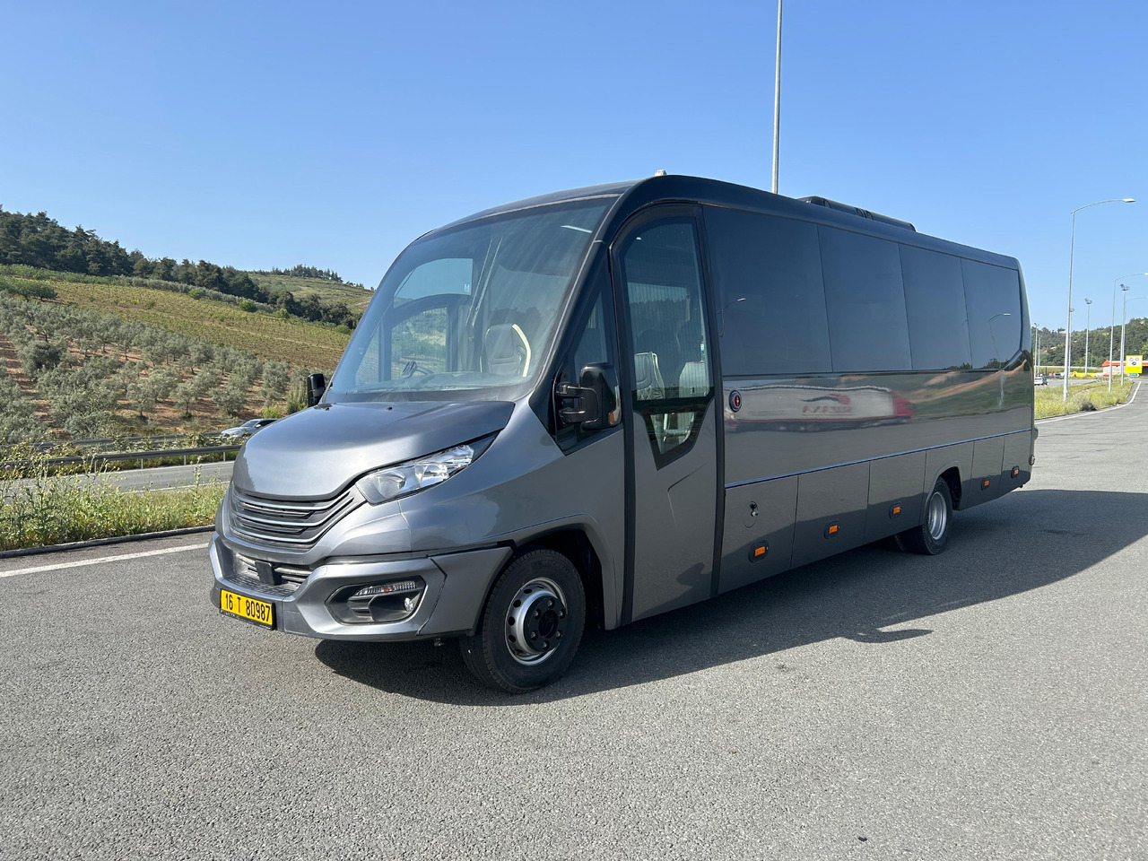 IVECO DAILY - RIGHT HAND DRIVE TOURISTIC VEHICLE - Туристически автобус: снимка 4 IVECO DAILY - RIGHT HAND DRIVE TOURISTIC VEHICLE - Туристически автобус: снимка 4