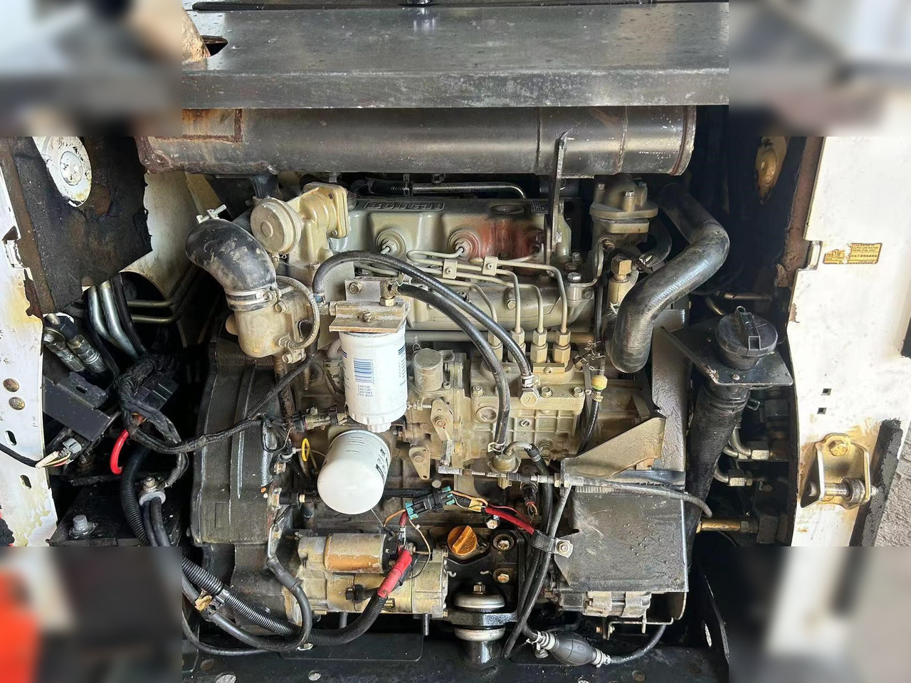 BOBCAT S750 - Мини челен товарач: снимка 5 BOBCAT S750 - Мини челен товарач: снимка 5