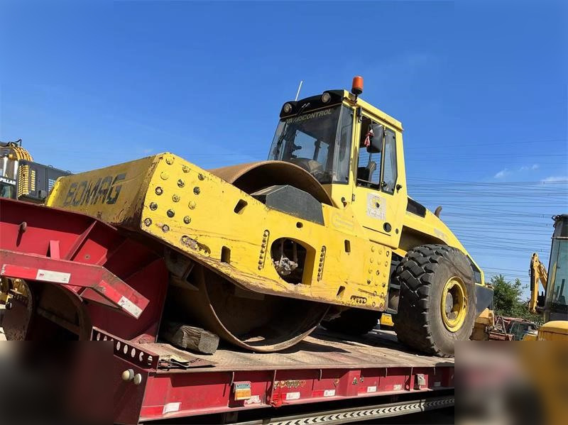 Валяк BOMAG BW226DH-4: снимка 6