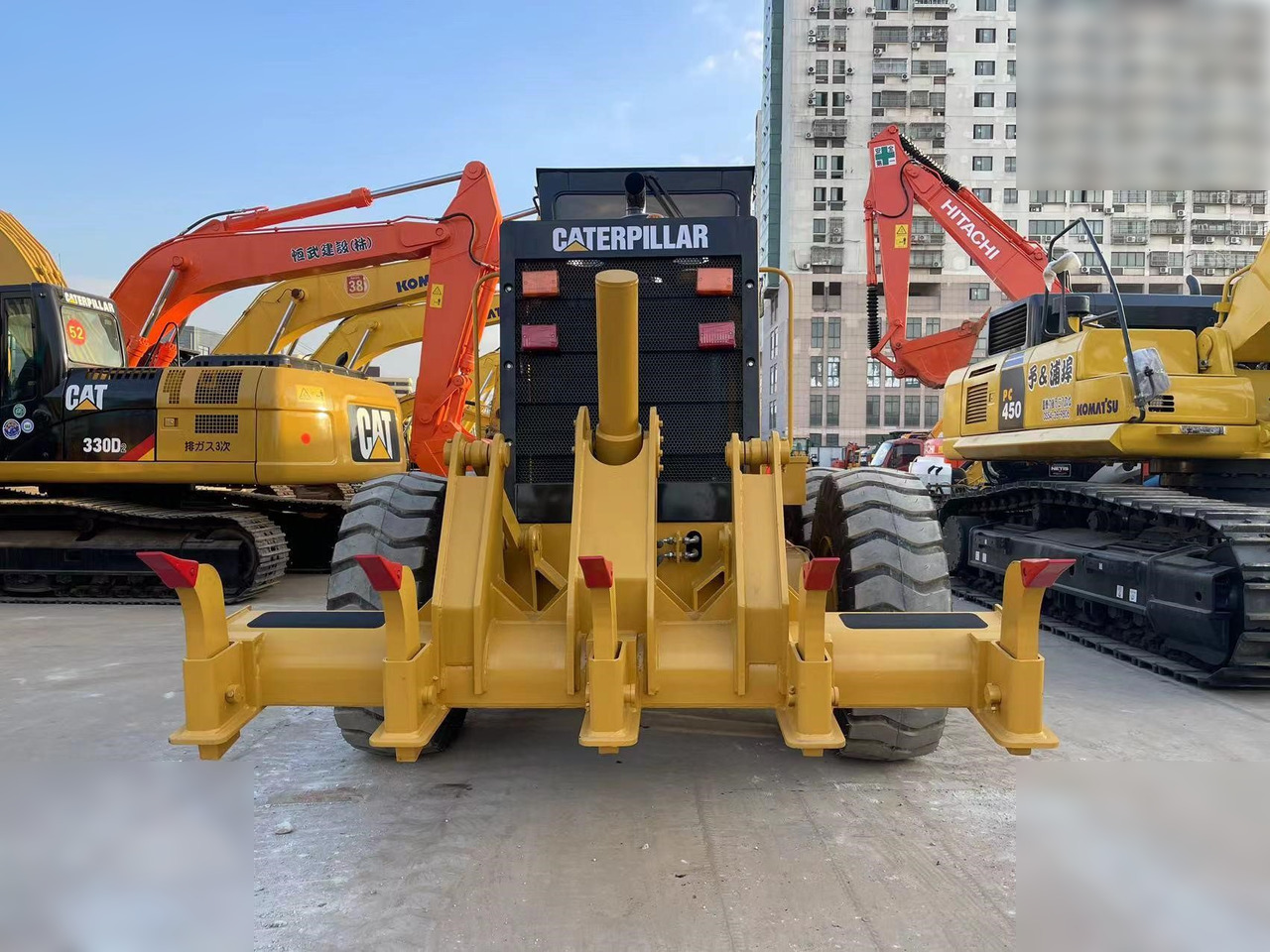 CATERPILLAR 140G - Грейдер: снимка 4 CATERPILLAR 140G - Грейдер: снимка 4