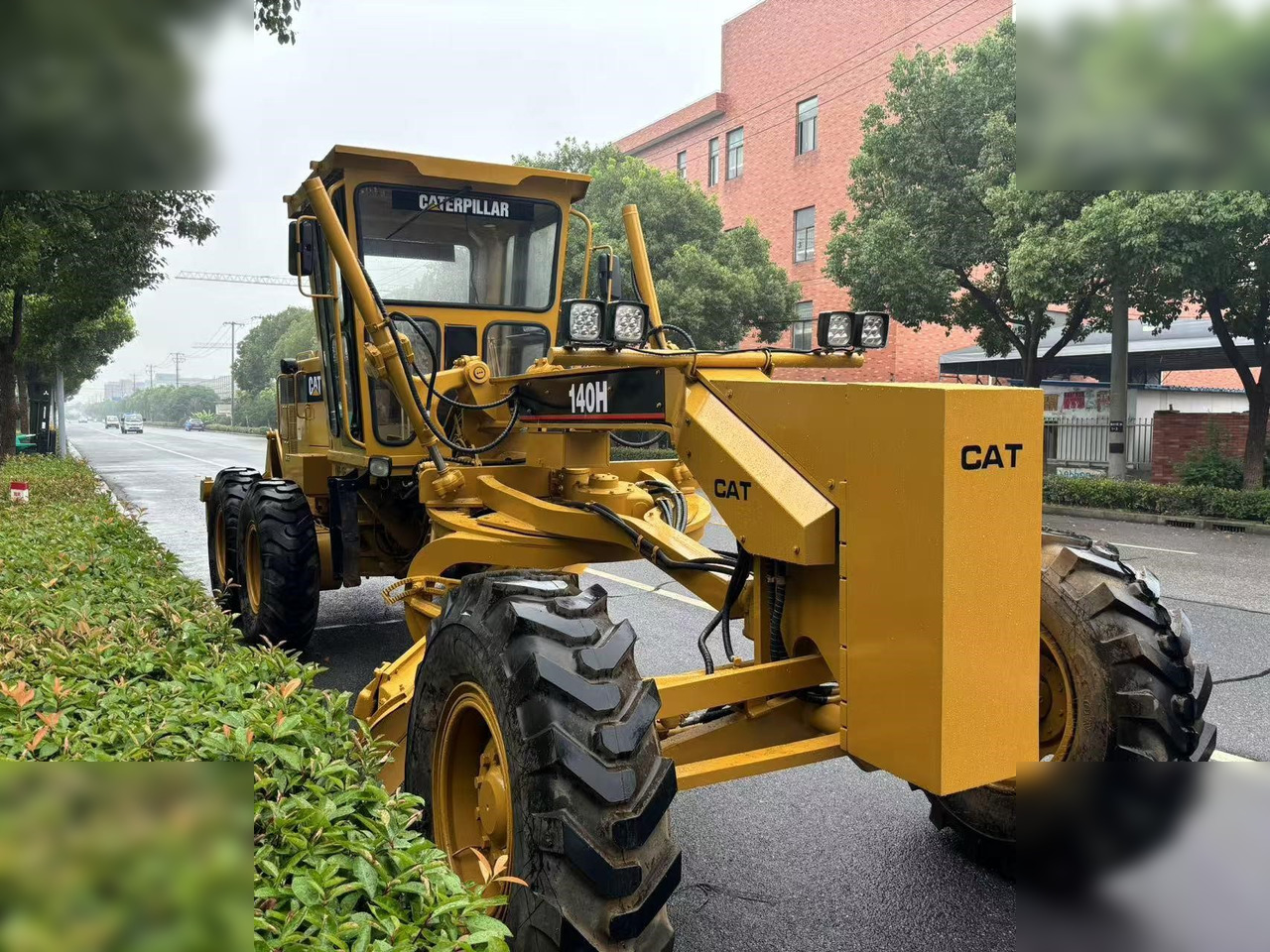 CATERPILLAR 140H - Грейдер: снимка 2 CATERPILLAR 140H - Грейдер: снимка 2