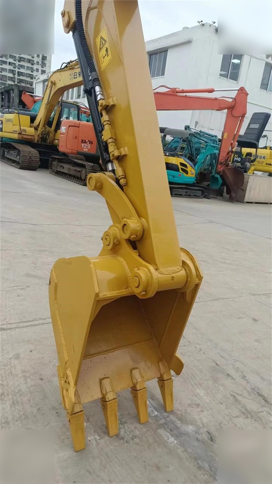 CATERPILLAR 304CR - Мини багер: снимка 5 CATERPILLAR 304CR - Мини багер: снимка 5