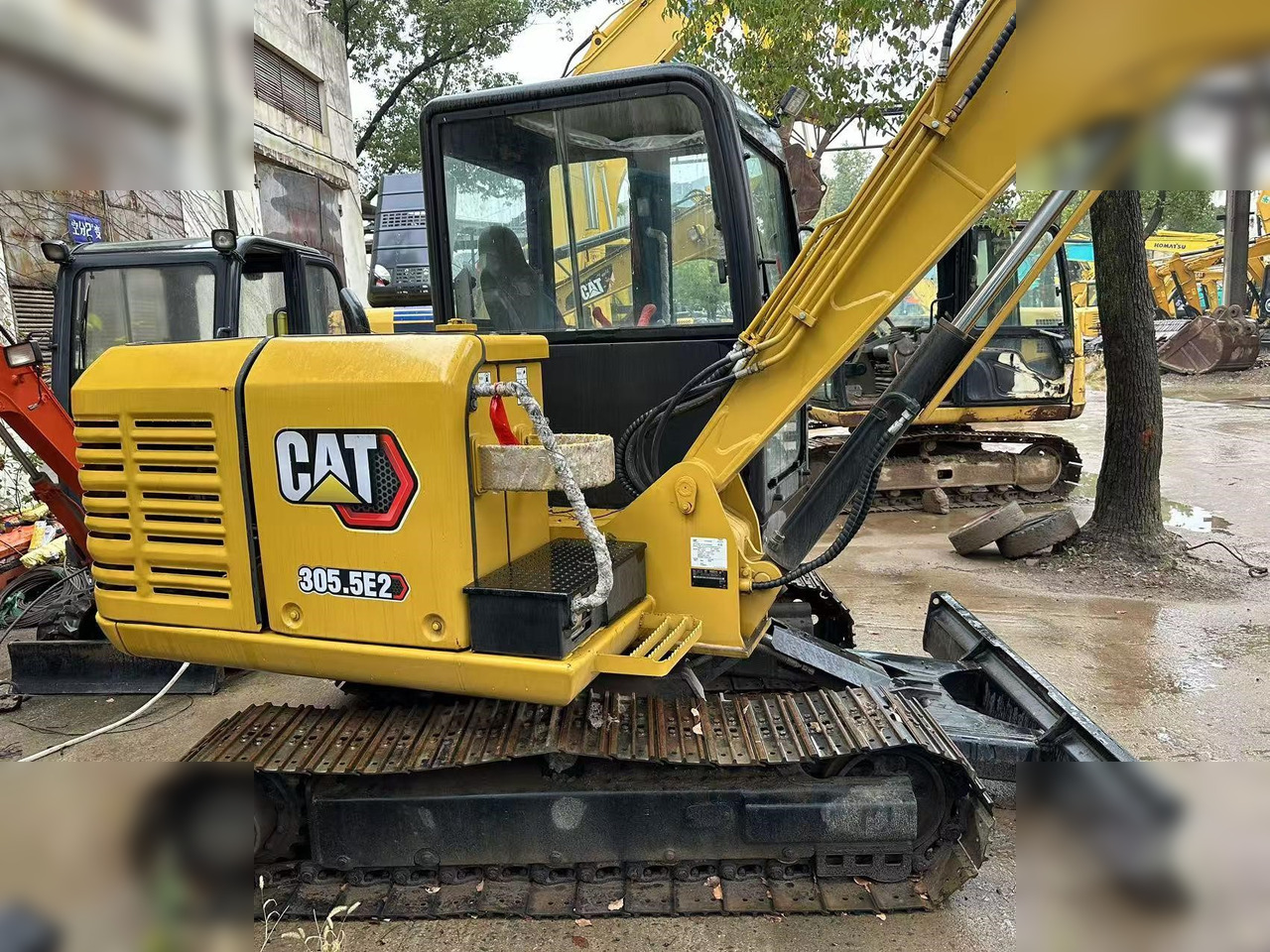 CATERPILLAR 305.5E - Мини багер: снимка 2 CATERPILLAR 305.5E - Мини багер: снимка 2