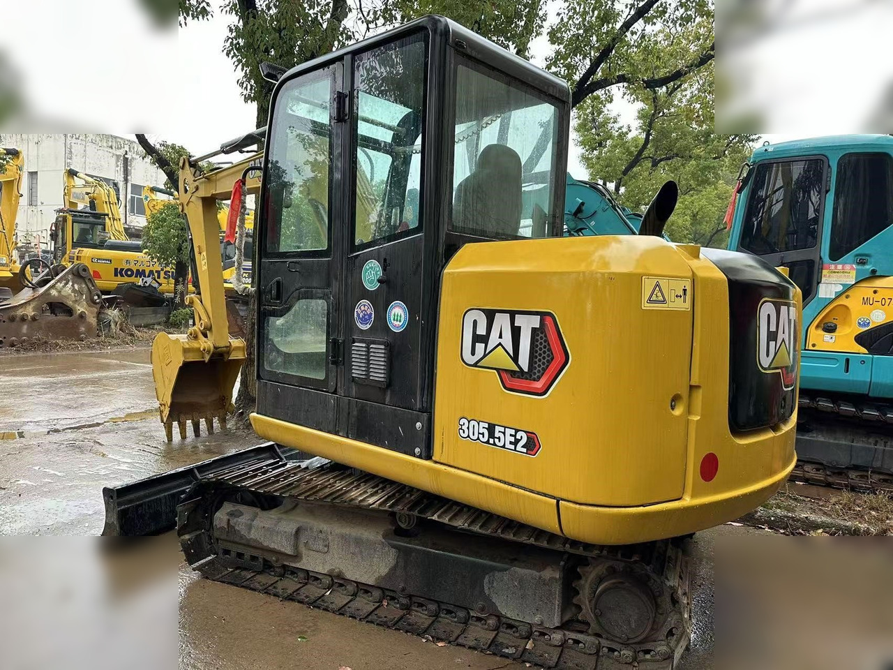 CATERPILLAR 305.5E2 - Мини багер: снимка 3 CATERPILLAR 305.5E2 - Мини багер: снимка 3