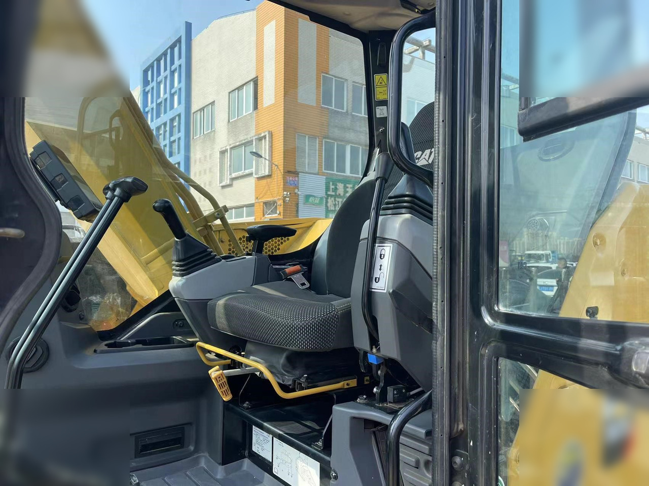 Верижен багер CATERPILLAR 307.5: снимка 10