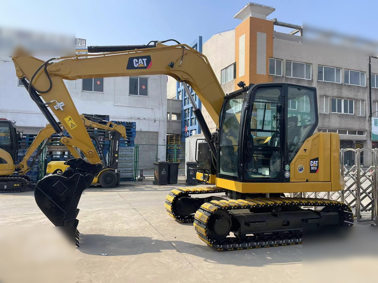 CATERPILLAR 307.5 - Верижен багер: снимка 1 CATERPILLAR 307.5 - Верижен багер: снимка 1