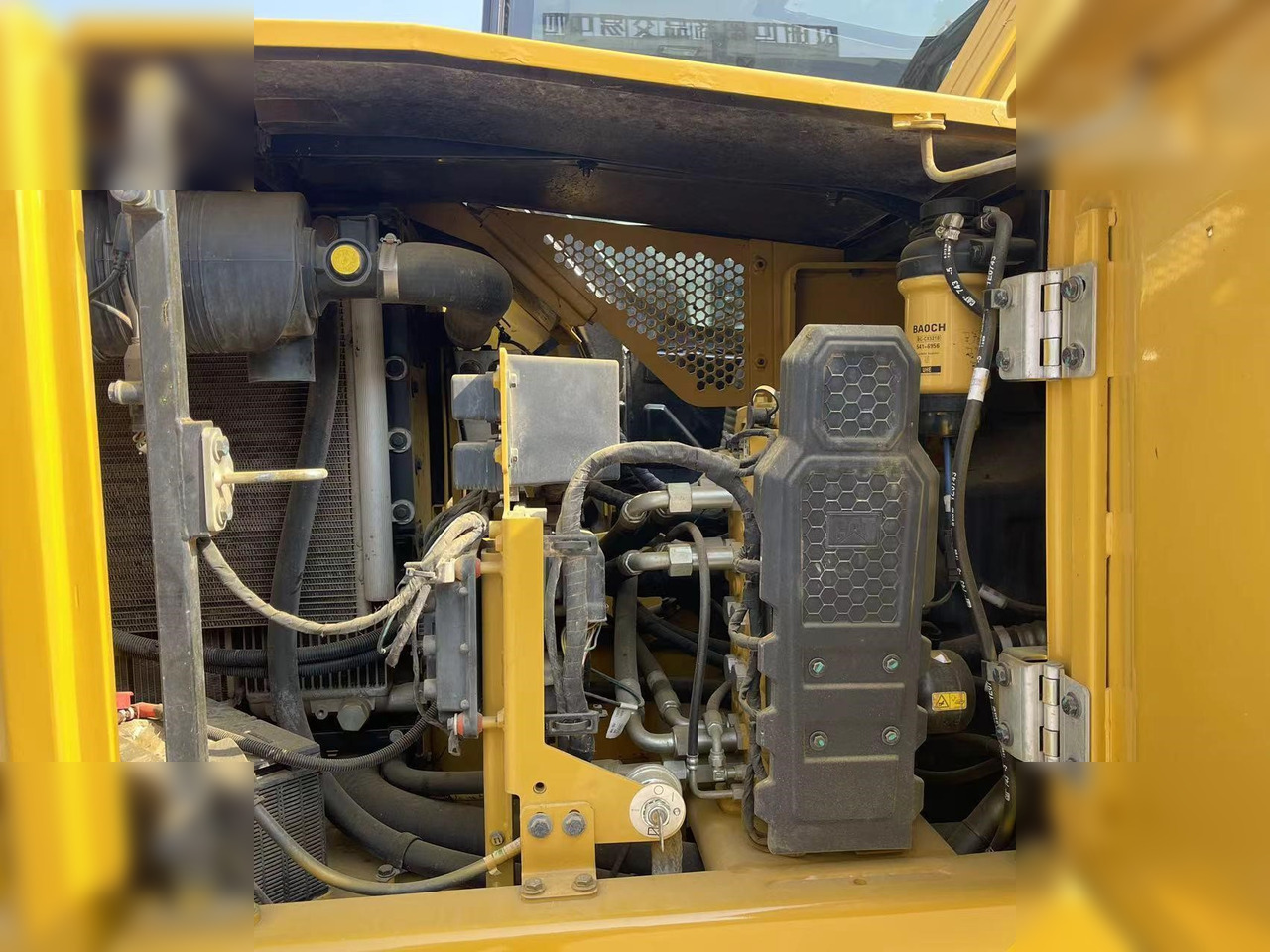 Верижен багер CATERPILLAR 307.5: снимка 9