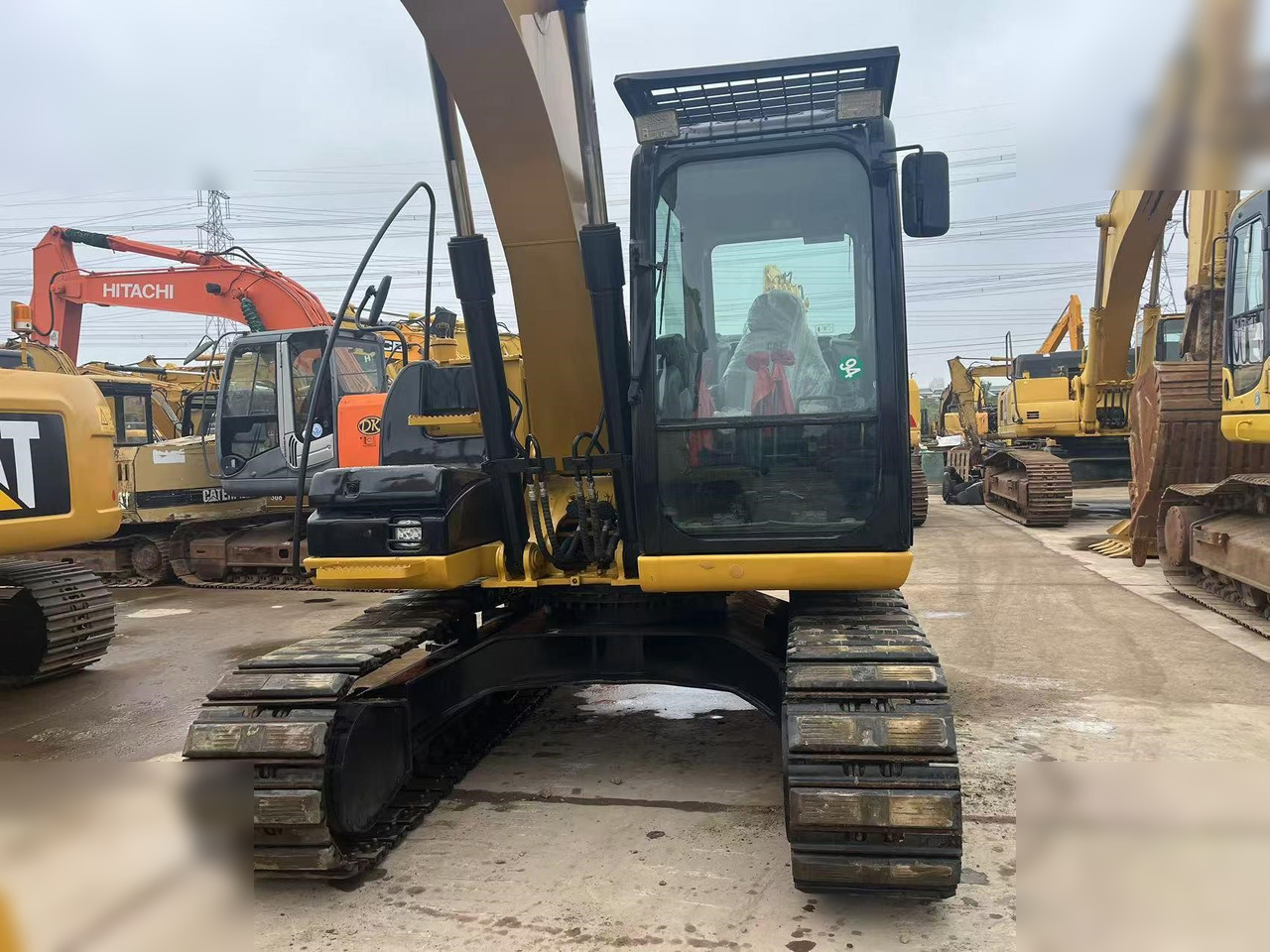 CATERPILLAR 312D2 GC - Верижен багер: снимка 3 CATERPILLAR 312D2 GC - Верижен багер: снимка 3