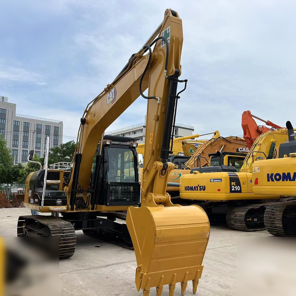 CATERPILLAR 313D2 GC - Верижен багер: снимка 3 CATERPILLAR 313D2 GC - Верижен багер: снимка 3