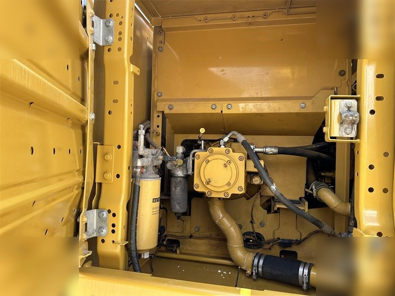 CATERPILLAR 320 - Верижен багер: снимка 4 CATERPILLAR 320 - Верижен багер: снимка 4